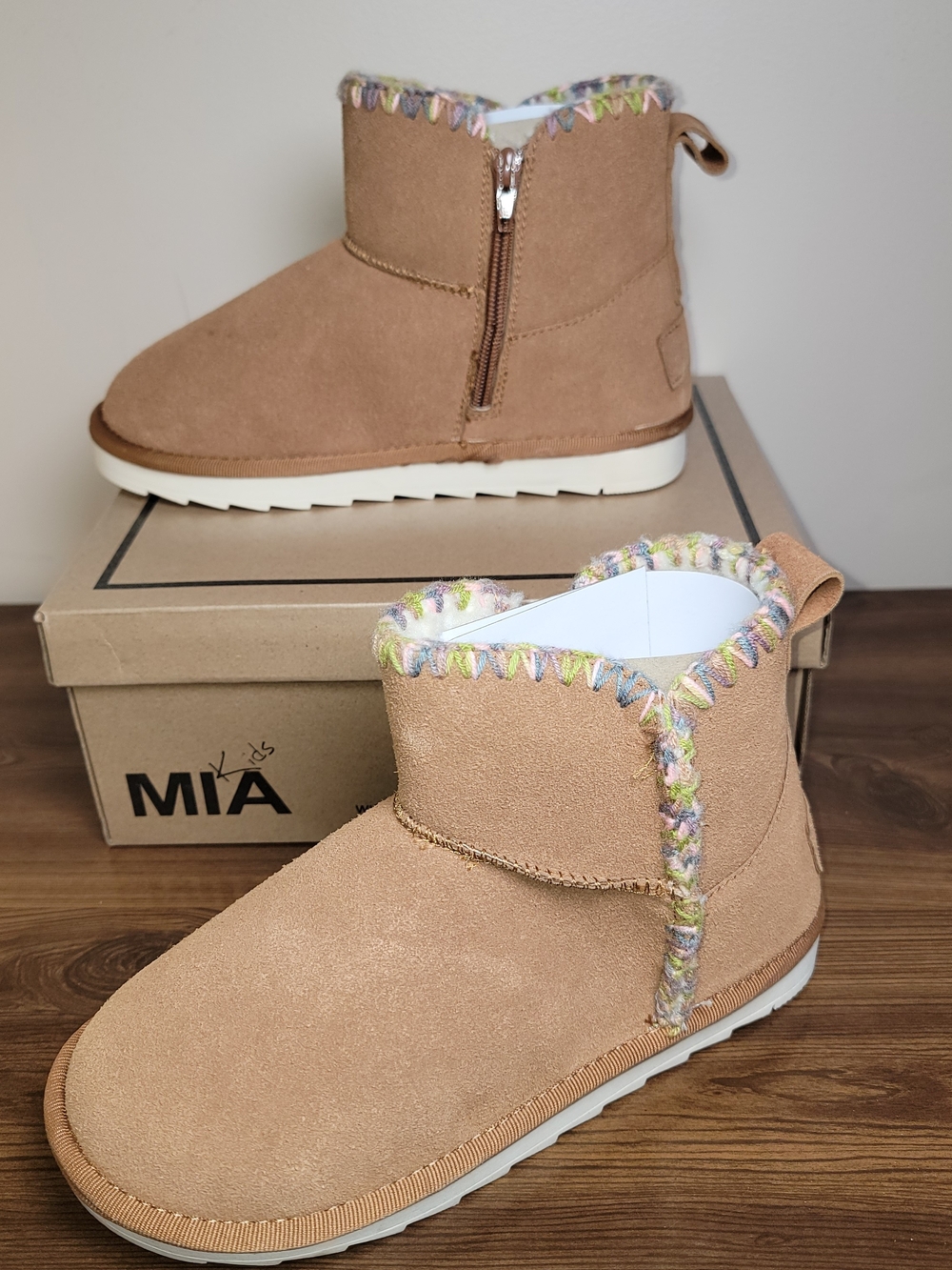 MIA Kids Tan Suede Cozy Ankle Boots - Size 5 Big Kid - Picture 4 of 5